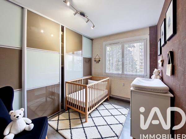Appartement à vendre 3 pièces 67 m² Décines-Charpieu