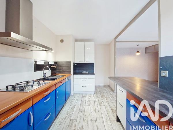 Appartement à vendre 3 pièces 67 m² Décines-Charpieu