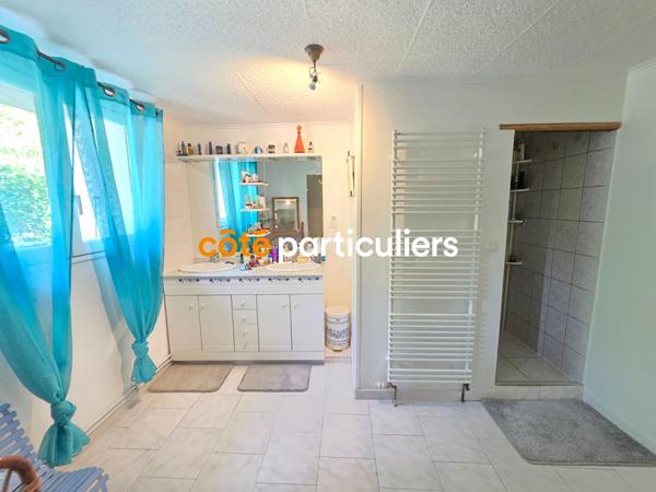 Vente Maison208 m² - 6 Pièces - SAINT VALERIEN (89150)