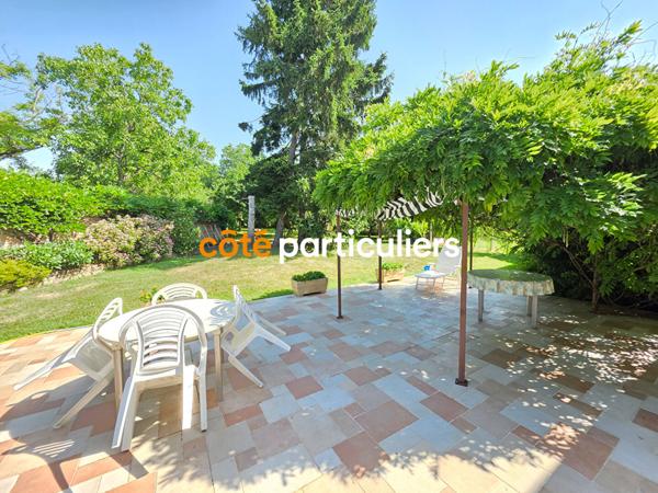 Vente Maison208 m² - 6 Pièces - SAINT VALERIEN (89150)