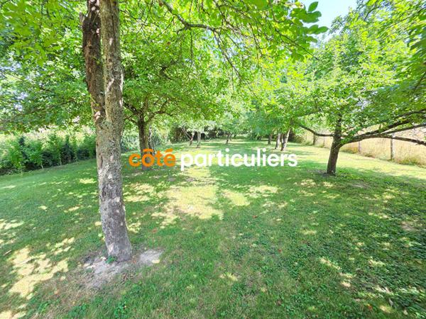 Vente Maison208 m² - 6 Pièces - SAINT VALERIEN (89150)