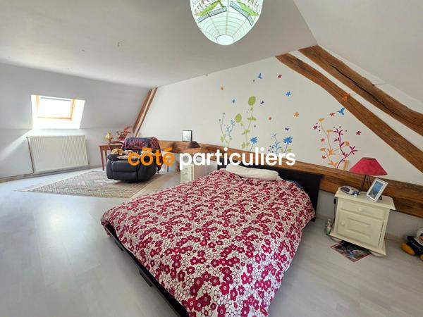 Vente Maison208 m² - 6 Pièces - SAINT VALERIEN (89150)