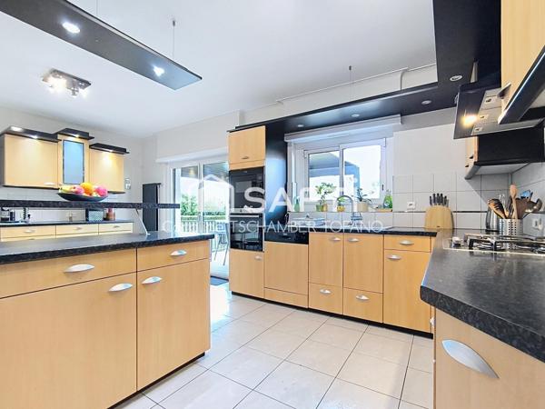 Magnifique maison plain-pied surélevé de 192 m² avec piscine neuve