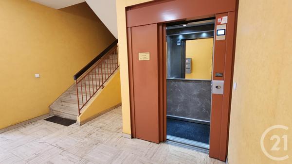 Appartement T2 à vendre  2 pièces - 49,20 m2 SARLAT LA CANEDA - 24