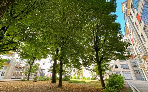 Appartement à vendre    4 pièces • 145,10 m2 Lyon 3