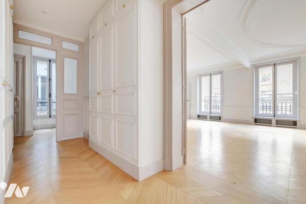 Appartement 6 pièces haussmannien