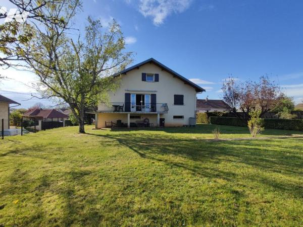 SAINT-VIT MAISON SUR SOUS-SOL