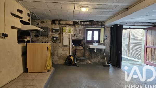 Maison à vendre 2 pièces 140 m² Saint-Constant-Fournoulès