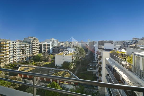 DUPLEX 2P DERNIER ETAGE TERRASSE