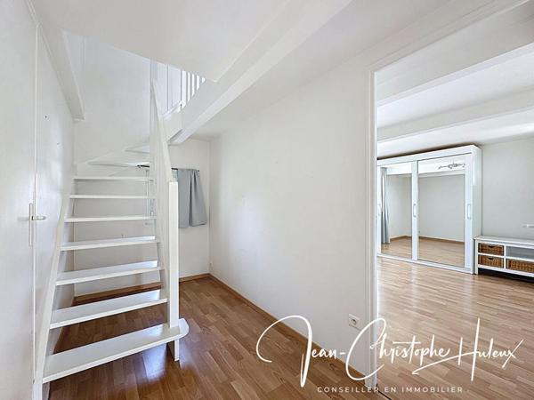 30230 BOUILLARGUES  Villa  5 pièces 156 m2 avec Piscine et Garage