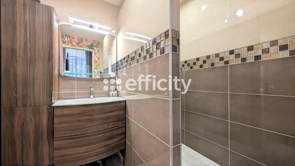Appartement
         3 pièces
        - 80 m² Exclusivité 265 000 € *