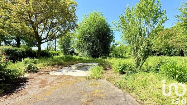 Maison traditionnelle 4 pièces de 95 m² à Saint-Caradec-Trégomel (56540)