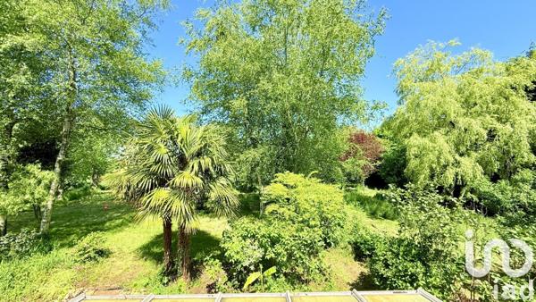 Maison traditionnelle 4 pièces de 95 m² à Saint-Caradec-Trégomel (56540)