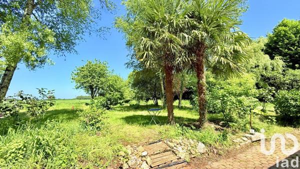 Maison traditionnelle 4 pièces de 95 m² à Saint-Caradec-Trégomel (56540)