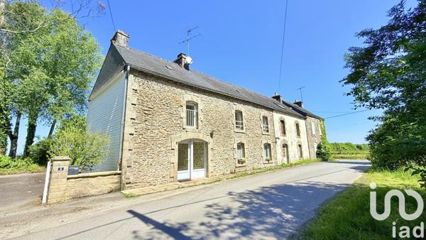 Maison traditionnelle 4 pièces de 95 m² à Saint-Caradec-Trégomel (56540)