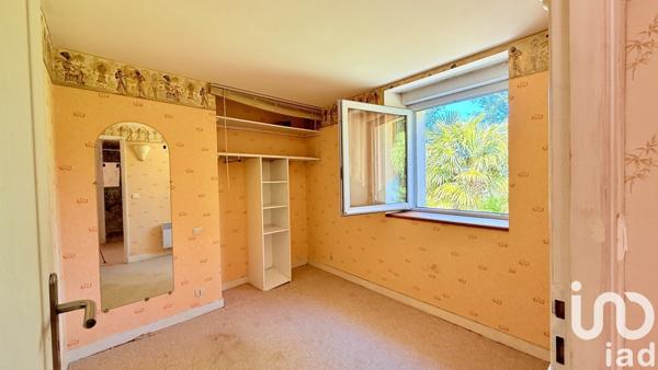 Maison traditionnelle 4 pièces de 95 m² à Saint-Caradec-Trégomel (56540)