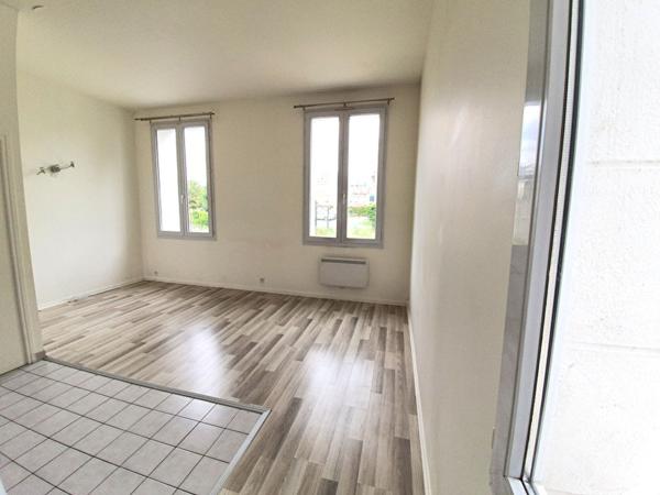 Appartement Sainte Genevieve Des Bois 2 pièce(s) 34 m2