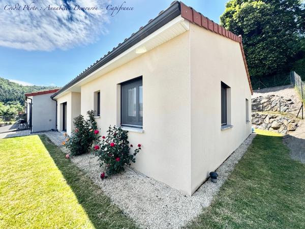 VOLVIC - Maison contemporaine de plain-pied – 110 m² – DPE A – 3 chambres – Terrain 501 m² – Aucuns travaux
