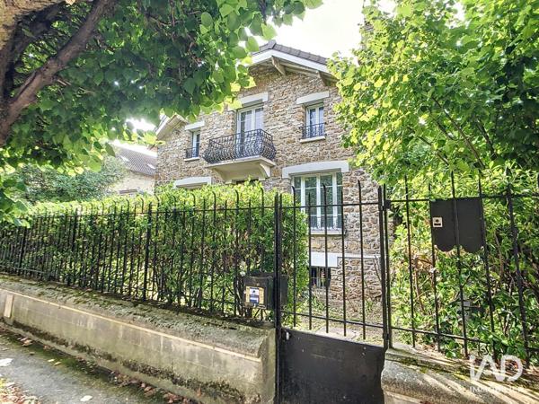 Location maison 4 pièces 135 m² Villeneuve-le-Roi