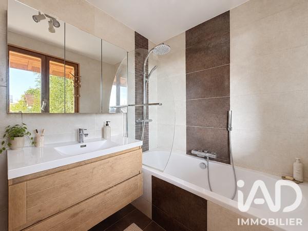 Appartement à vendre 4 pièces 101,9 m² Prévessin-Moëns