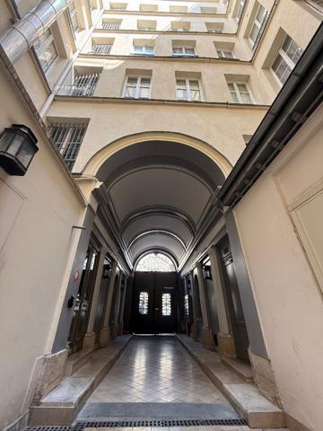 Appartement Paris 3 pièce(s) 82.54 m2