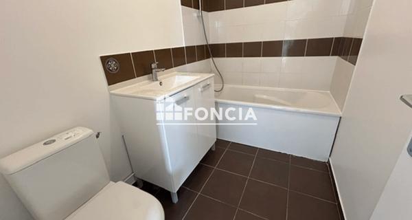Location Appartement 3 pièces 83.21 m² - Créteil 94000