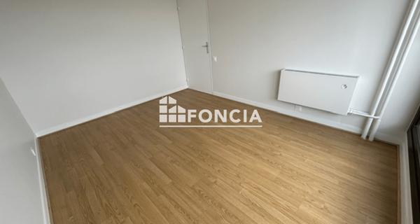 Location Appartement 3 pièces 83.21 m² - Créteil 94000
