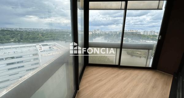 Location Appartement 3 pièces 83.21 m² - Créteil 94000