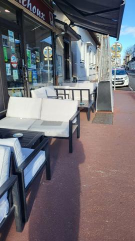 Fonds De Commerce
        
        - 95 m² 154 000 € *