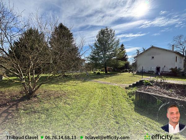 Maison
         6 pièces
        - 151 m² 235 000 € *