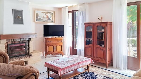 Vente
                Maison88 m² - 4 Pièces -
                    CHALETTE SUR LOING (45120)
