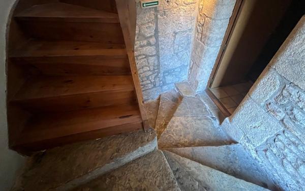 Appartement à louer    3 pièces • 44 m2 Mende