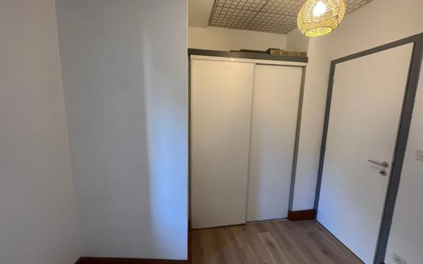 Appartement à louer    3 pièces • 44 m2 Mende
