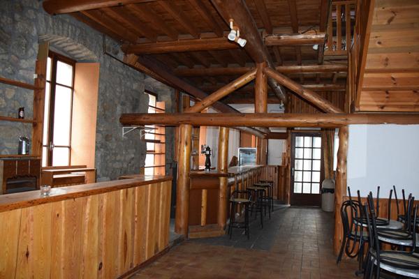 EXCLUSIVITE ! immeuble de plus de 200 m2 dans le centre de Grazac