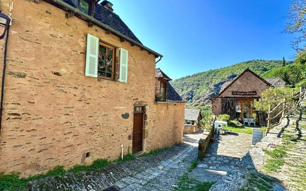 Maison à vendre    5 pièces •  Conques