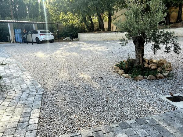 Villa familiale de standing dans un environnement privilégié