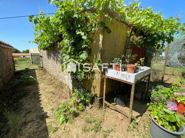 Maison en pierre 3 chambres grandes dependances garage camping car