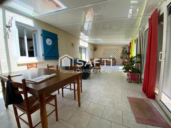 Maison en pierre 3 chambres grandes dependances garage camping car