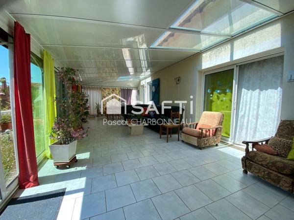 Maison en pierre 3 chambres grandes dependances garage camping car