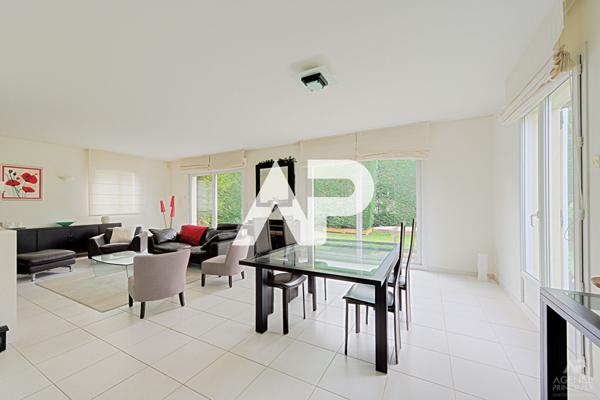 Maison Rueil Malmaison 7 pièce(s) 159m2 €1 250 000 ** - Référence 19741