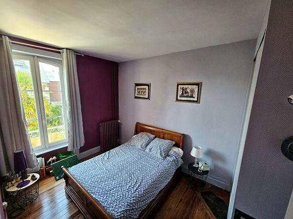 CAEN RIVE DROITE Élégante maison de caractère de 1913 avec 6 chambres