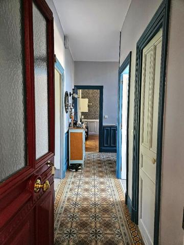 CAEN RIVE DROITE Élégante maison de caractère de 1913 avec 6 chambres