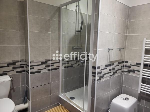 Appartement
         3 pièces
        - 65 m² 99 000 € *