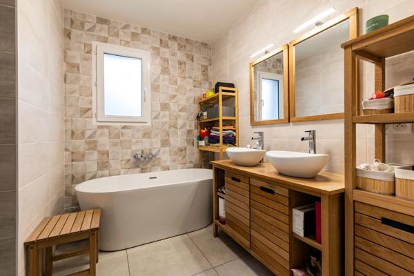 Maison de plain-pied moderne, aux portes de Villenave-d'Ornon