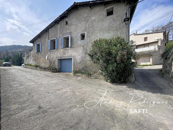 Maison avec terrasse et grand sous-sol