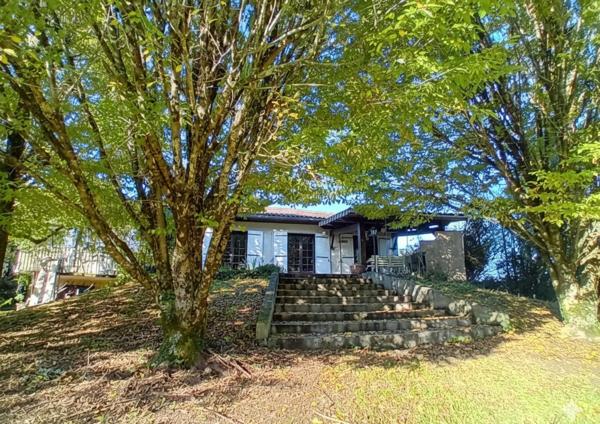 MAISON FAMILIALE 138 m² - 3 CHAMBRES, PARC 3000 m² - OPPORTUNITÉ RÉNOVATION - BRIE (16590) - Proche Angoulême