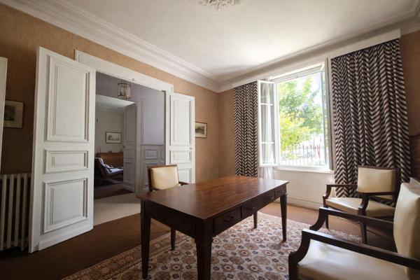 LA ROCHELLE quartier LA GENETTE  MAISON BOURGEOISE 265 m² avec JARDIN