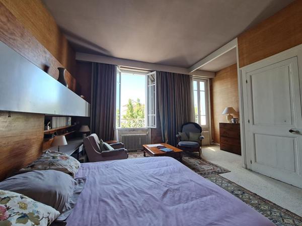 LA ROCHELLE quartier LA GENETTE  MAISON BOURGEOISE 265 m² avec JARDIN