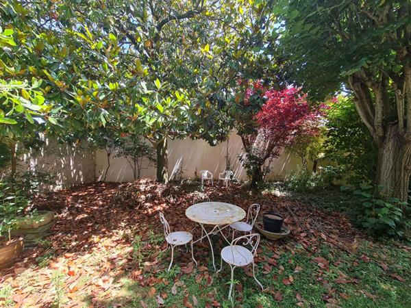 LA ROCHELLE quartier LA GENETTE  MAISON BOURGEOISE 265 m² avec JARDIN