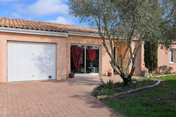 MAISON de PLAIN-PIED - 3 Chambres.94 m². Marcillac (33860)